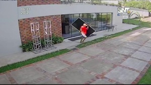 Recuperan el televisor de 70 pulgadas robado - SNT