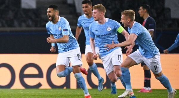 Inglaterra sigue al frente