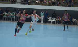 La Albirroja tropieza en el arranque del cuadrangular final - OviedoPress