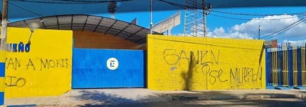 'Ganan o se mueren', la amenaza en Sportivo Luqueño