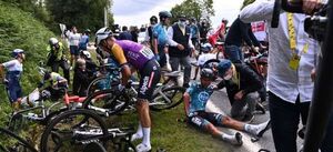 Condenada a una multa la espectadora de la pancarta que provocó caída masiva en el Tour