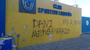 La Policía busca identificar a autores de las pintatas en Luqueño - Sportivo Luqueño - ABC Color