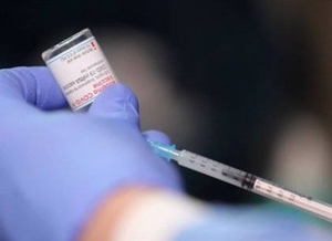 Diario HOY | Dosis de refuerzo anticovid es "segura y eficaz" tres meses después de última inyección