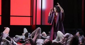 La Nación / Scala de Milán abre con versión de “Macbeth” al estilo “Inception”