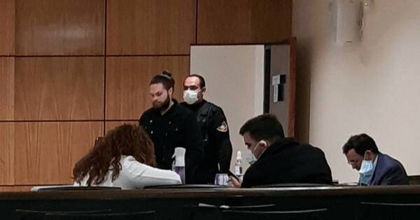 La Nación / Ratifican prisión domiciliaria para Rodrigo Florentín en caso de doble homicidio en Hernandarias
