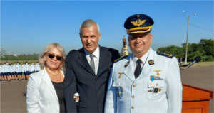 TCnel. (R) Jorge Llano recibe medalla Honor al Mérito