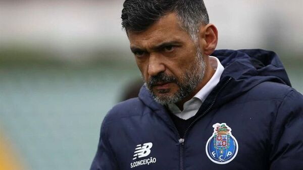 Entrenador del Porto es suspendido 15 días por criticar a árbitros