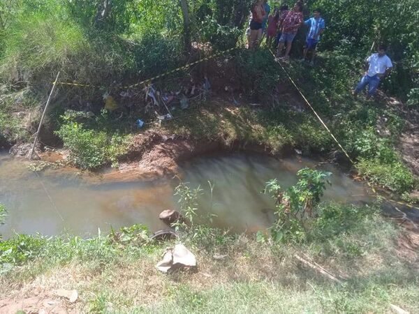 Villarrica: Hallan cadáver de una niña ahogada en el arroyo Pirapó - Nacionales - ABC Color