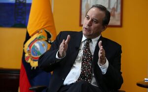 Ecuador espera estabilizar su deuda en 2022 y empezar a reducirla - MarketData