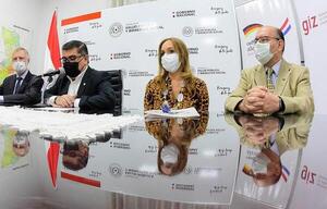Expertos alemanes capacitan en vigilancia genómica a funcionarios de Salud
