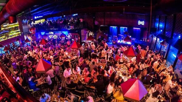 Eventos sociales ya pueden tener aforo del 100%, pero con vacunación y test