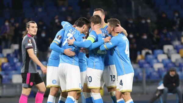El Napoli elimina a Leicester y la Real Sociedad al PSV