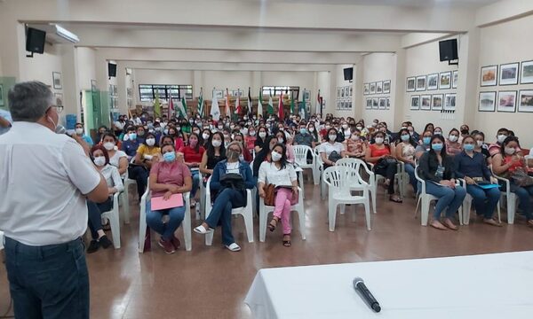 Capacitación de personal que realizará intensificación de jornadas de vacunación del 13 al 17 de diciembre en CDE