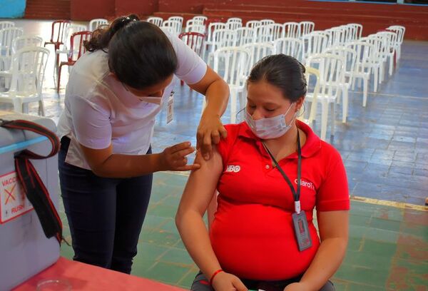 Siguen habilitados 10 vacunatorios antiCOVID en Guairá - Nacionales - ABC Color