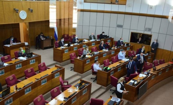 Diario HOY | Designan a senadores que trabajarán durante el receso parlamentario