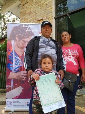 Repatriados: 150 extranjeros hijos de connacionales adquirieron la nacionalidad paraguaya - Nacionales - ABC Color