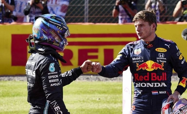 Diario HOY | Verstappen mejor que Hamilton; 'Checo', cuarto; Alonso sexto y Sainz noveno