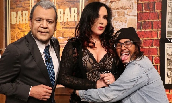 Zuni Castiñeira buscaría una banca en el senado | Telefuturo