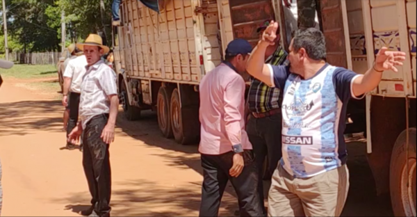 Diario HOY | "No sabemos nada de él", dice hermano de Cristaldo Mieres durante entrega de víveres