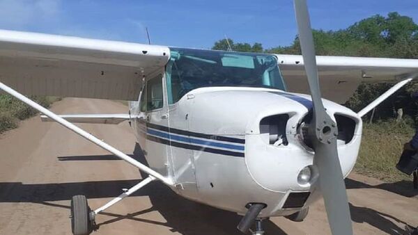 Recuperan avioneta denunciada como hurtada en Loma Plata