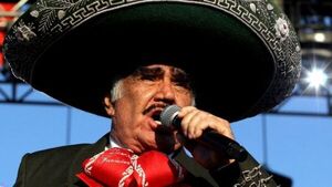 Vicente Fernández se aferra a la vida: tuvo una recaída y se encuentra en cuidados intensivos