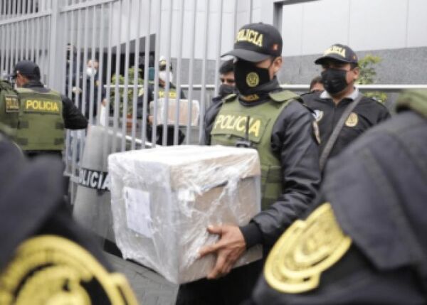 Cruzada anticorrupción de Perú se debilita cada día más