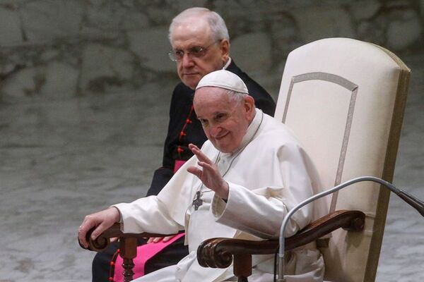 El papa Francisco invita al presidente de Perú a visitar el Vaticano - Mundo - ABC Color