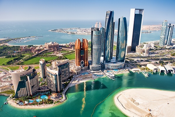 Emiratos Árabes Unidos será el primer país del mundo en tener una semana laboral oficial de 4 días y medio - ADN Digital
