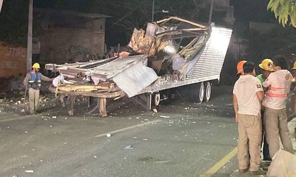 Crónica / Viajaban como “mercadería” dentro de un camión: ya suman 55 muertos