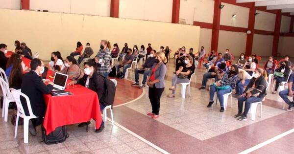 La Nación / López Arce destacó que más de 3.300 personas lograron emplearse