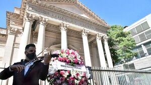 Panteón de los Héroes reabre sus puertas hoy  y el  18 de diciembre