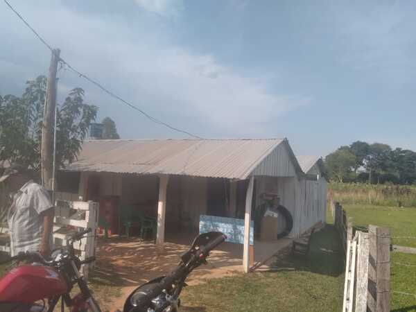 J.L. OVIEDO: DELINCUENTES ATRACARON UN LOCAL CON UNA PICANA ELECTRICA - Itapúa Noticias
