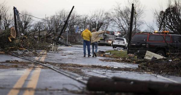 La Nación / Tornado en Kentucky, EEUU, deja al menos 50 muertos