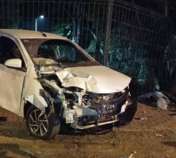 Crónica / Menor muere en feroz accidente