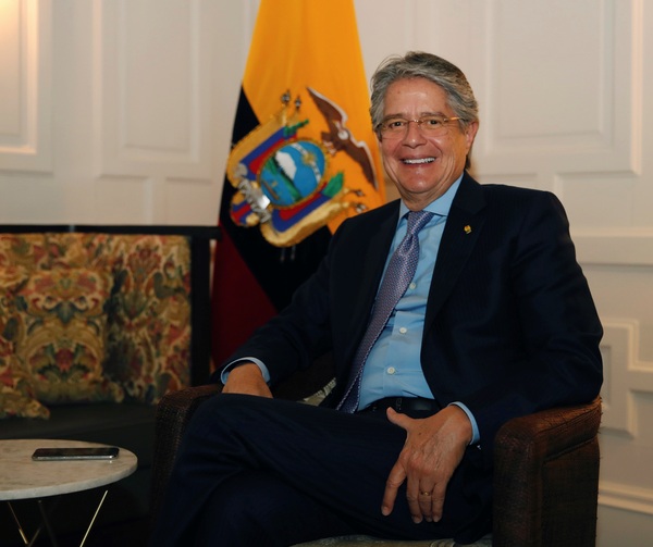 Ecuador declara prioridad nacional el otorgamiento de créditos de interés social - MarketData