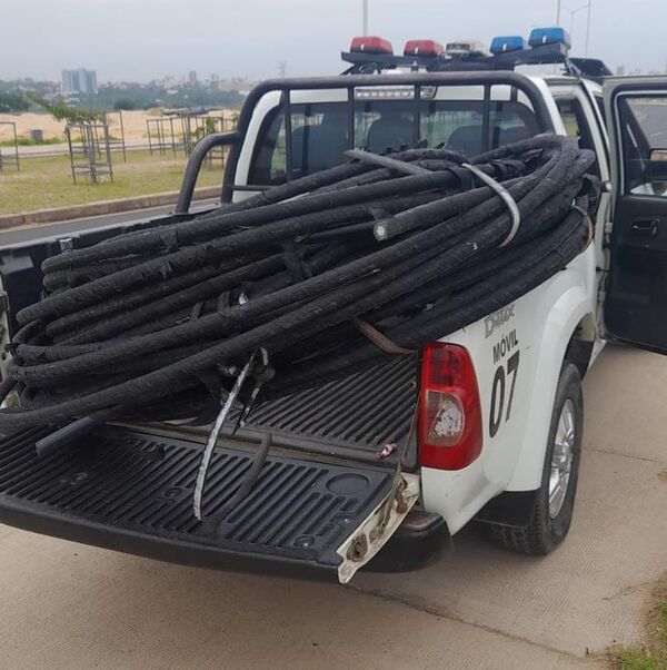 Encuentran mil metros de cable de la lumínica de la Costanera Norte - Nacionales - ABC Color