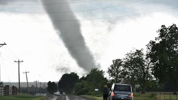 El peligro de tornados se mantiene en EEUU tras más de 70 muertes en Kentucky