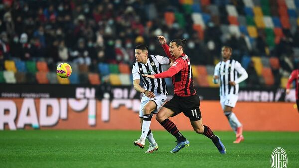 Zlatan Ibrahimovic salva un punto para el Milan
