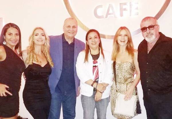 Crónica / LA NOCHE. Así disfrutan los famosos