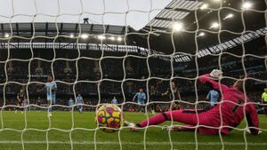 Los tres primeros ganan  por la mínima