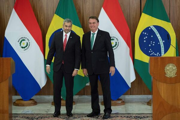 Presidentes de Paraguay y Brasil definirían mañana la tarifa de Itaipú para el 2022 - Nacionales - ABC Color