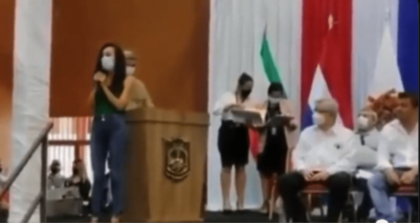 Buscan silenciar a «Becaria Rebelde»
