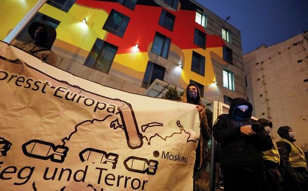 La UE evalúa sanciones a Rusia si avanza con agresión a Ucrania - Mundo - ABC Color