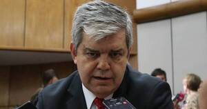 La Nación / Enrique Riera defiende ley que castiga las invasiones de propiedades privadas