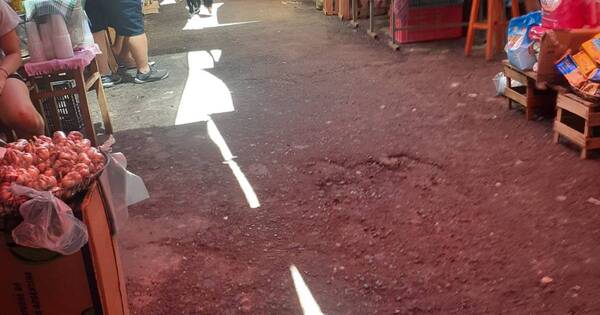 La Nación / Renovado Mercado 4 se alista para las fiestas en ambiente limpio y seguro