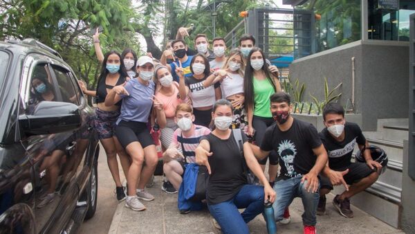 Casting de Calle 7: Amanecieron frente a Telefuturo