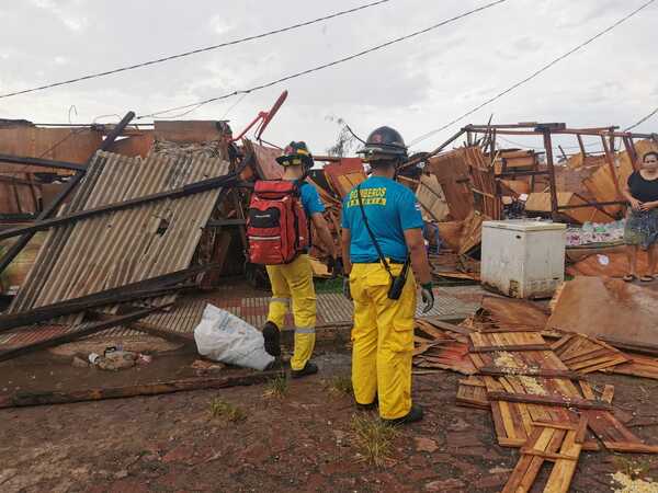Temporal arrasa con viviendas precarias