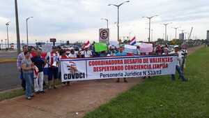 Caravana contra la vacuna se realizó en Encarnación