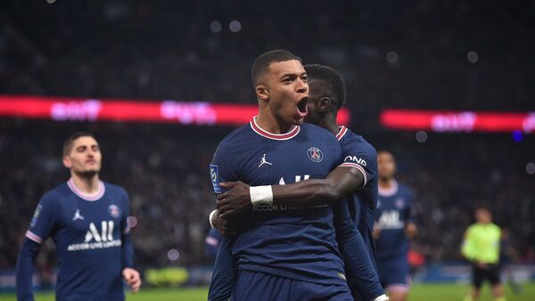 Kylian Mbappé impulsa al PSG