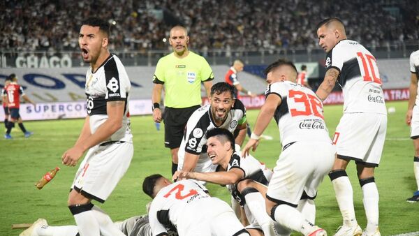 Olimpia se queda con el clásico y la Supercopa Paraguay